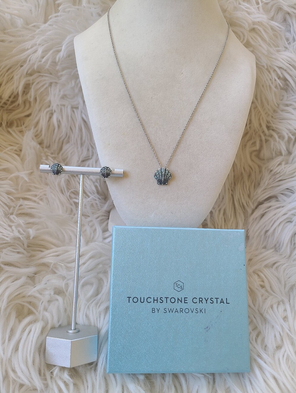 Touchstone Crystal Blue Shell Pendant Necklace with Stud Earrings-Great Conditio